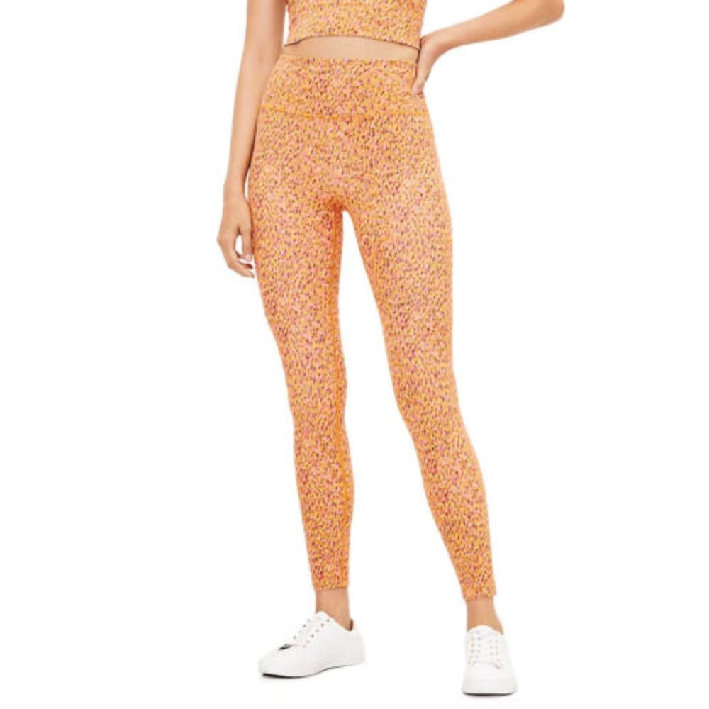 Lou & Grey Petaled Feel Good Pocket Leggings